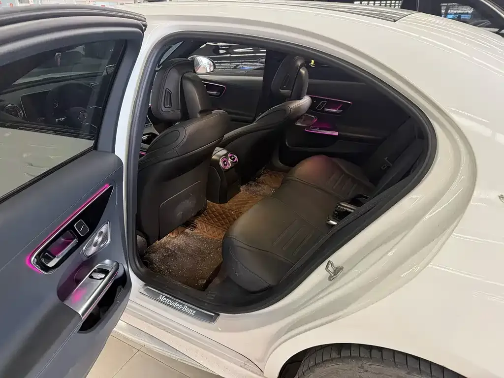 Mercedes-Benz C-Class 2023 из CN, фото 2