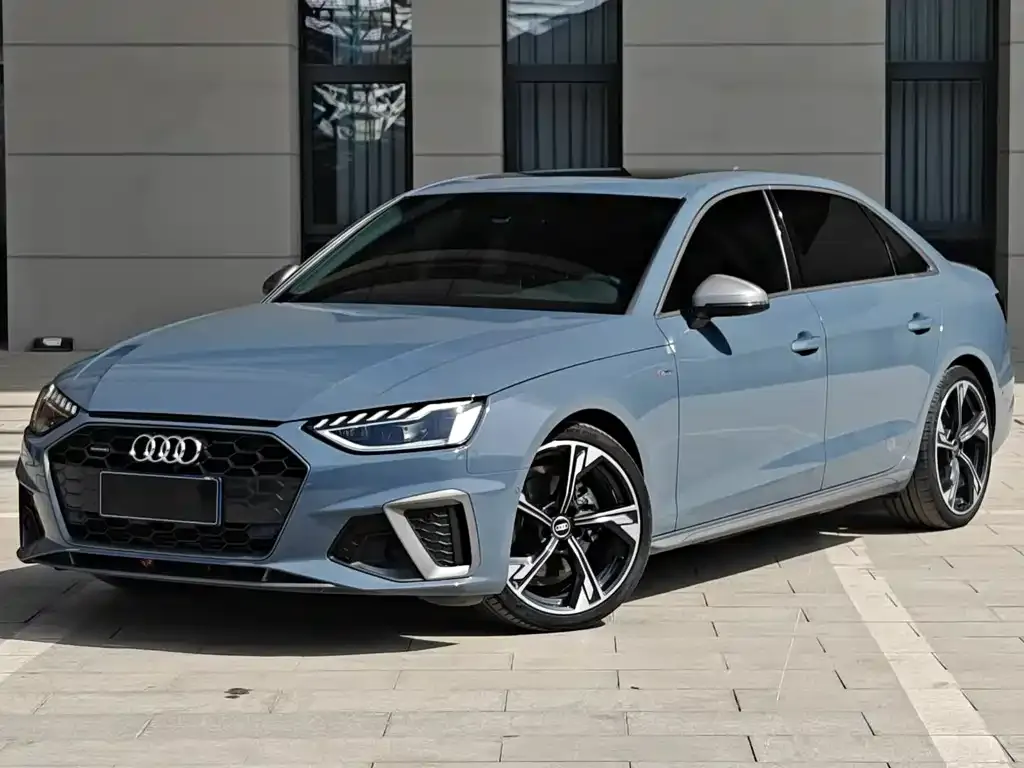 Audi A4L — фото 1