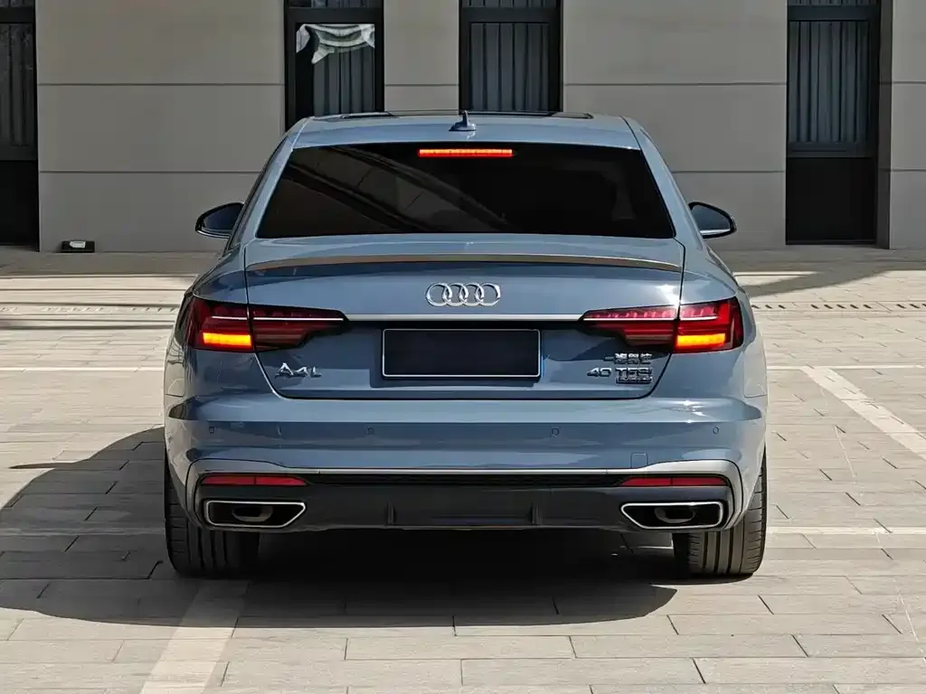 Audi A4L — фото 2