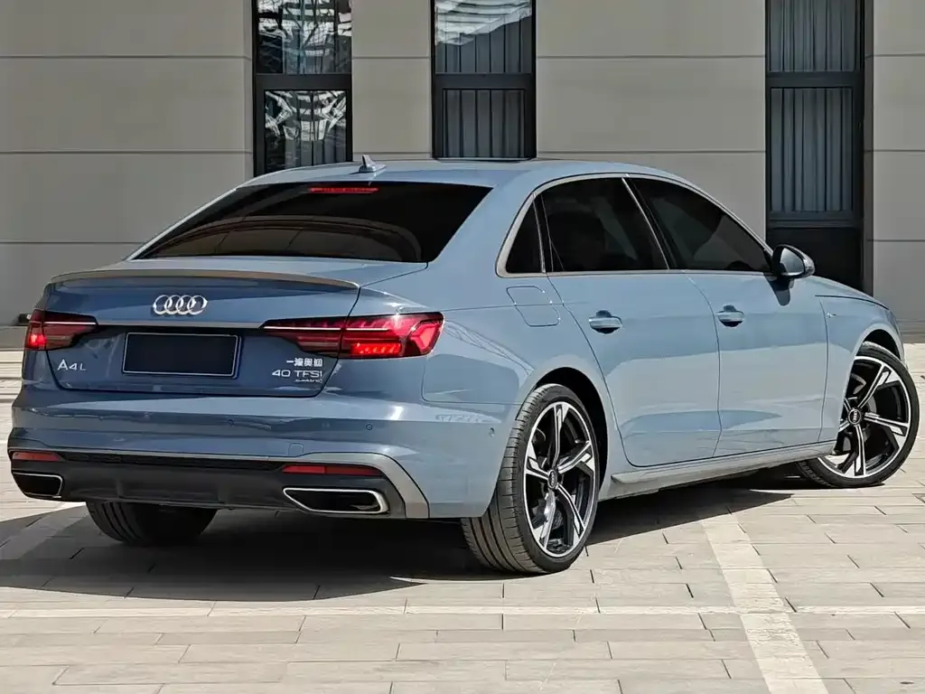 Audi A4L — фото 5