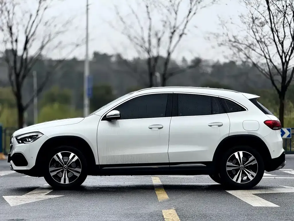 Mercedes-Benz GLA 2023 из CN, фото 10