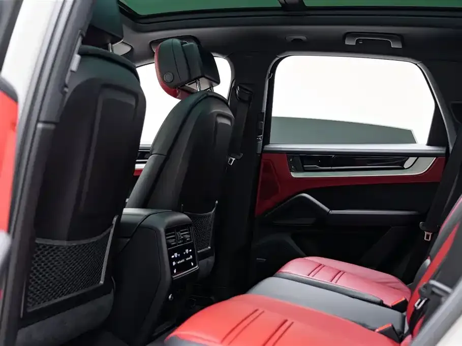 Porsche Cayenne 2024 из CN, фото 3