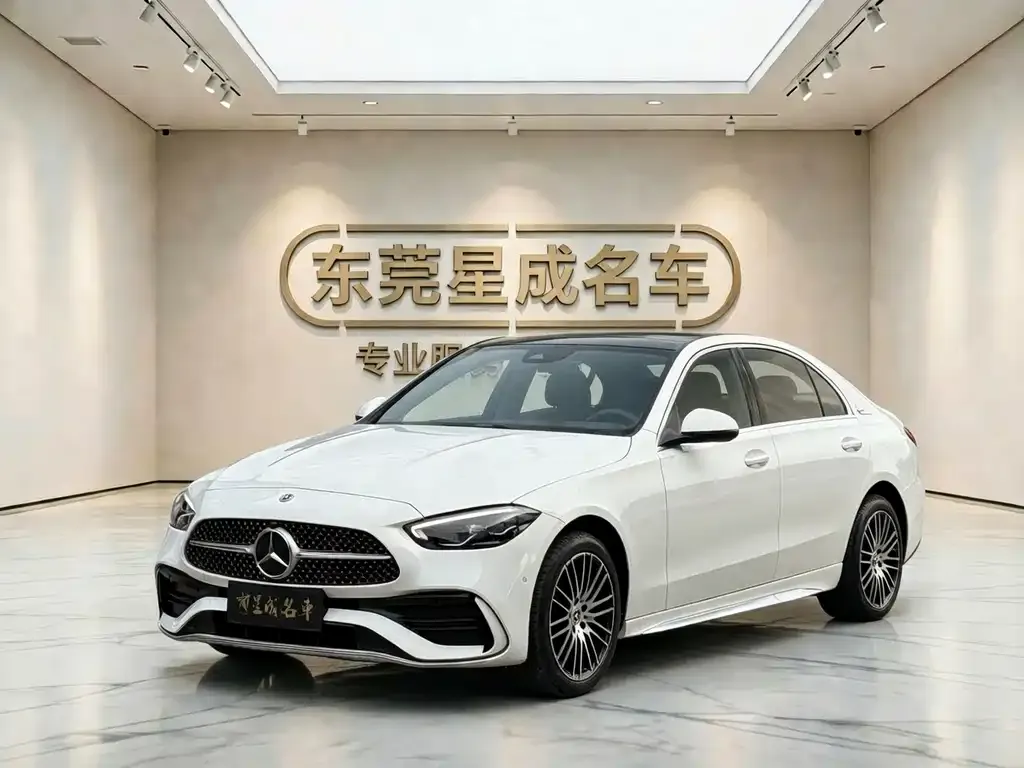 Mercedes-Benz C-Class — фото 1