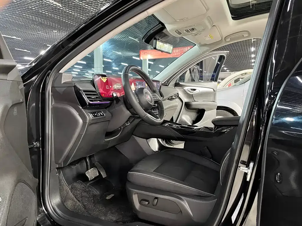 Buick Envision Plus — фото 7