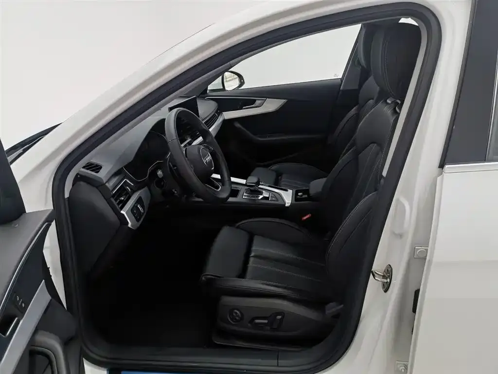 Audi A4L 2023 из CN, фото 5