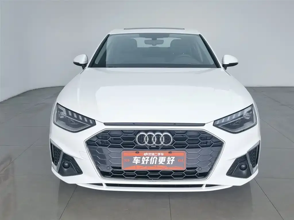 Audi A4L 2023 из CN, фото 2
