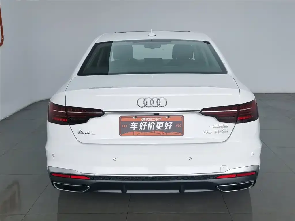 Audi A4L 2023 из CN, фото 6