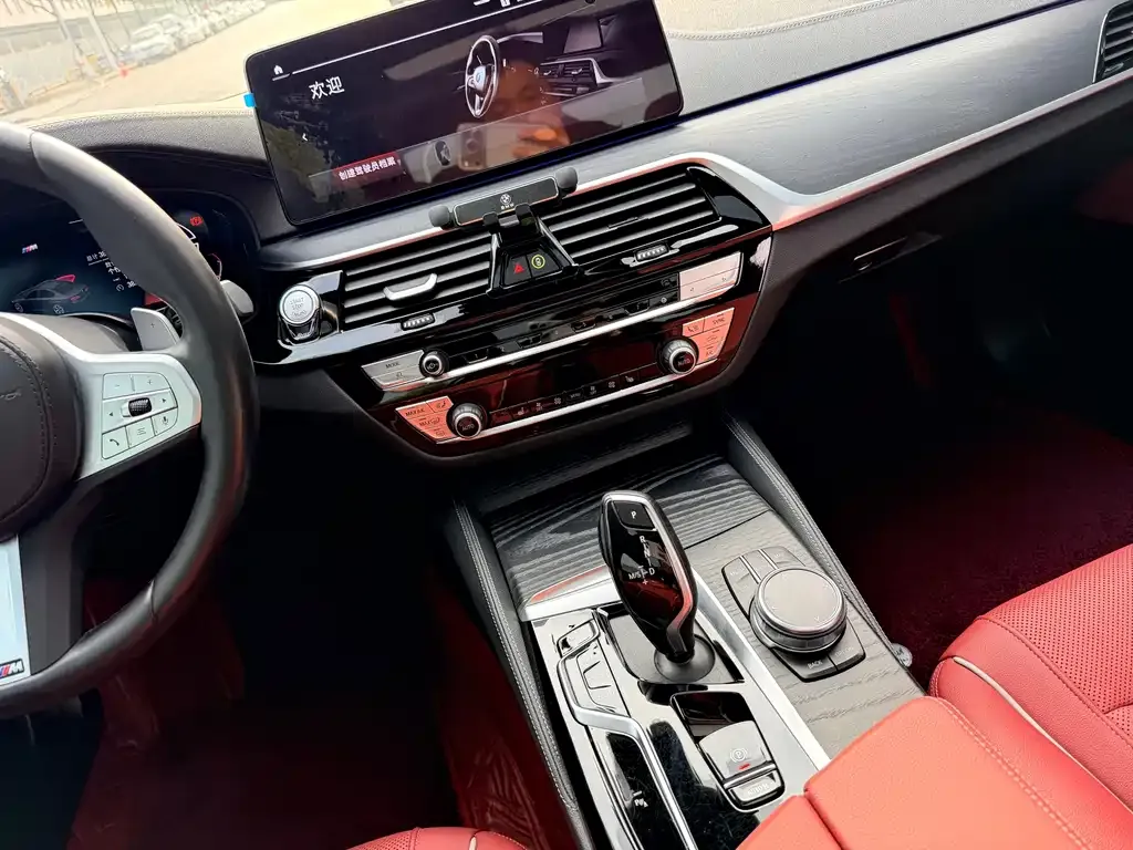 BMW 5 Series — фото 2