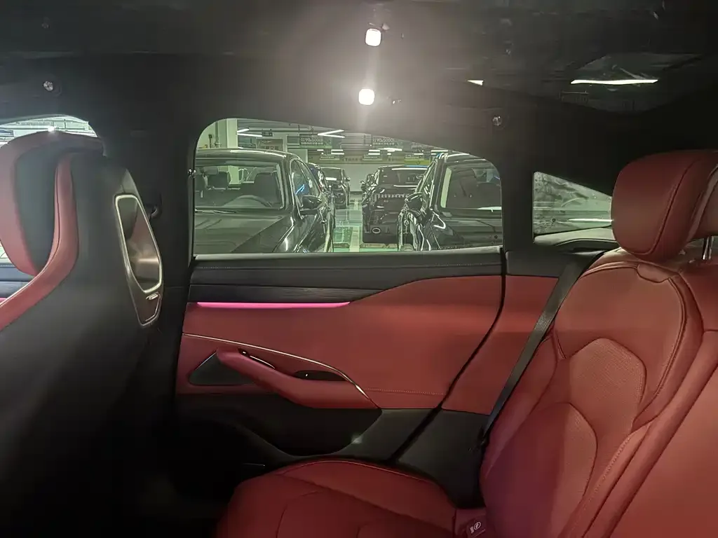 Xiaomi SU7 2024 из CN, фото 3