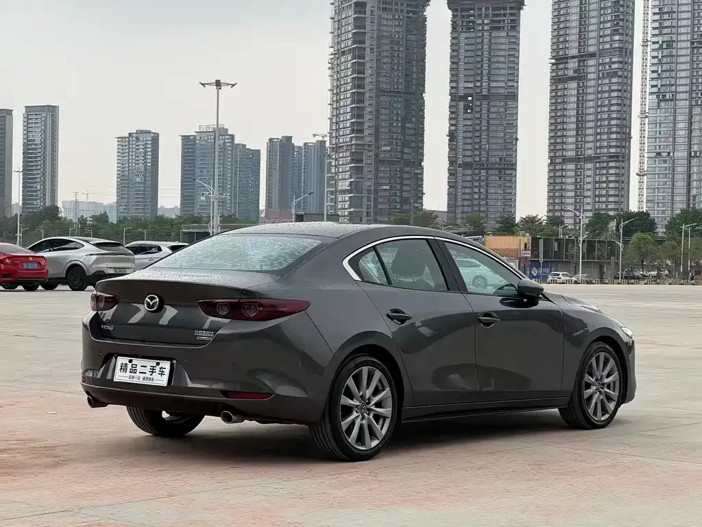 Mazda 3 Axela — фото 5
