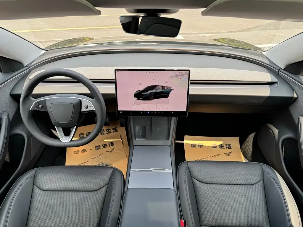 Tesla Model 3 — фото 5