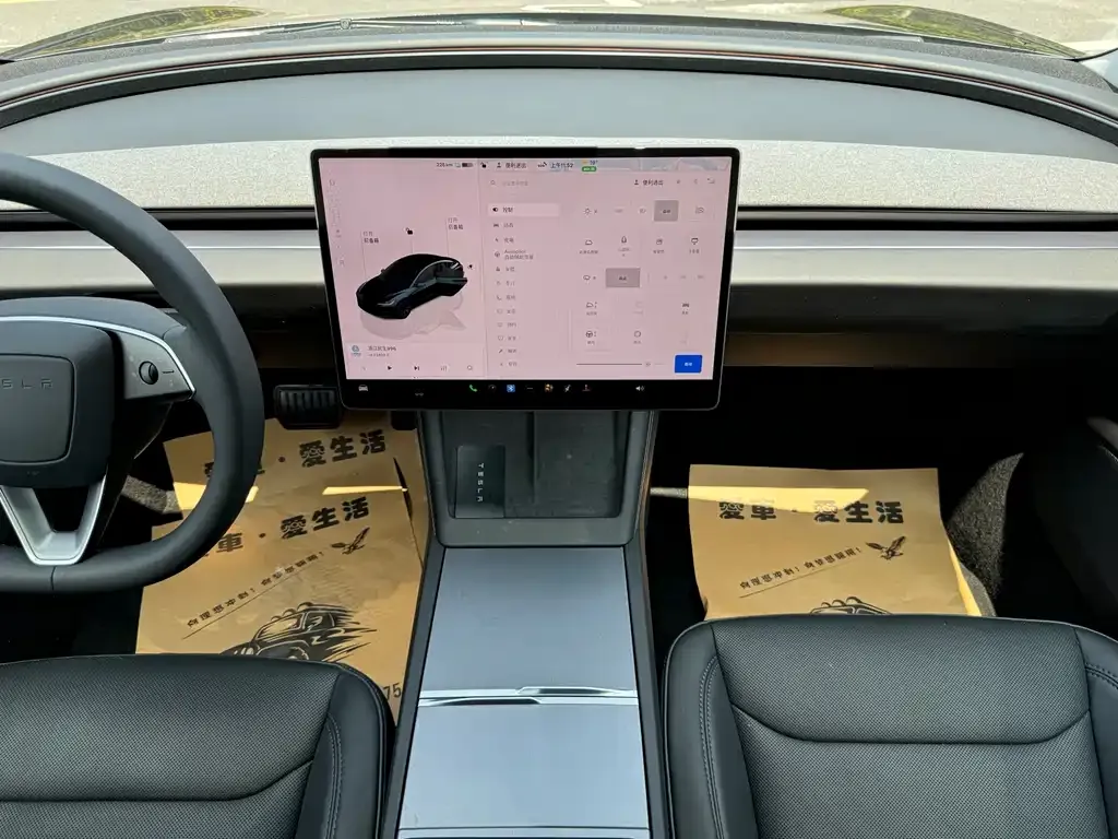 Tesla Model 3 — фото 3