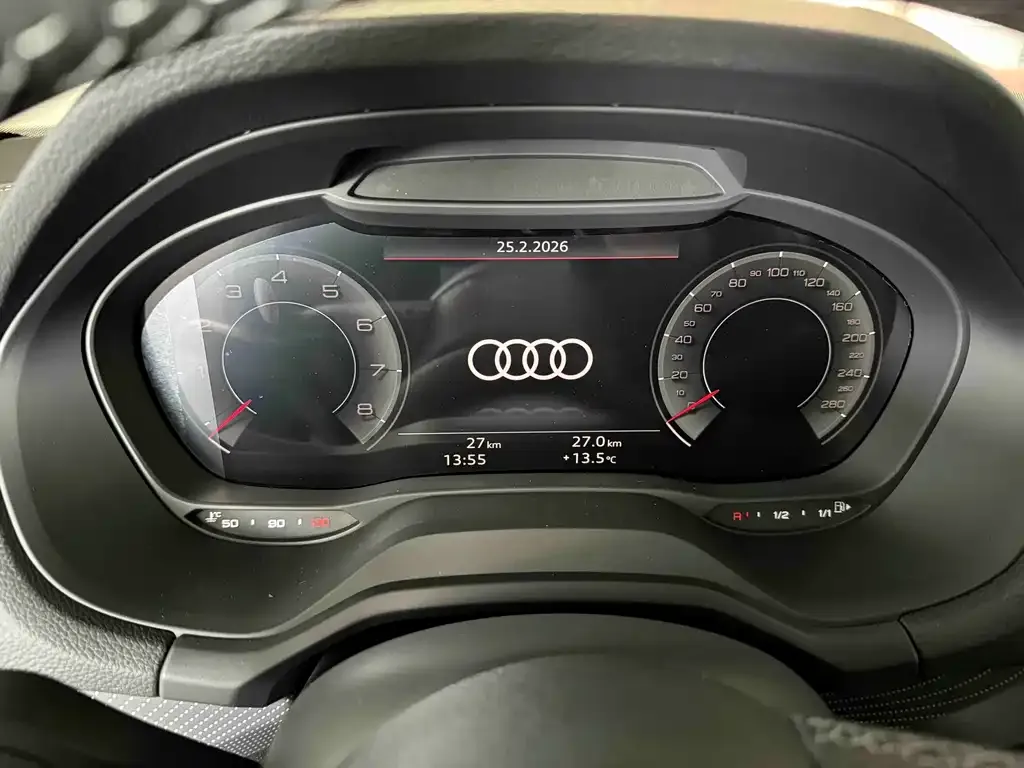 Audi Q2L 2026 из CN, фото 5