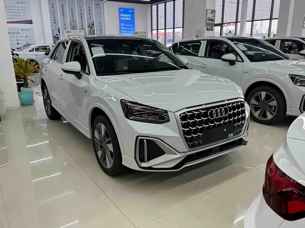 Audi Q2L 2026 из CN, фото 2