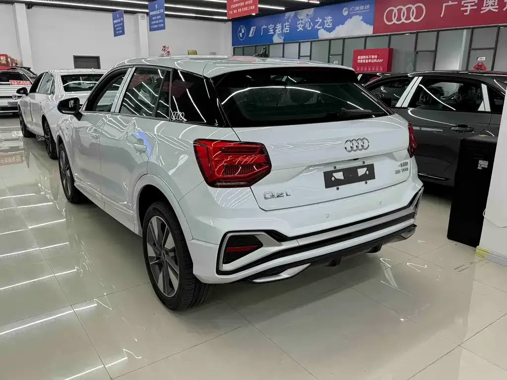 Audi Q2L 2026 из CN, фото 6