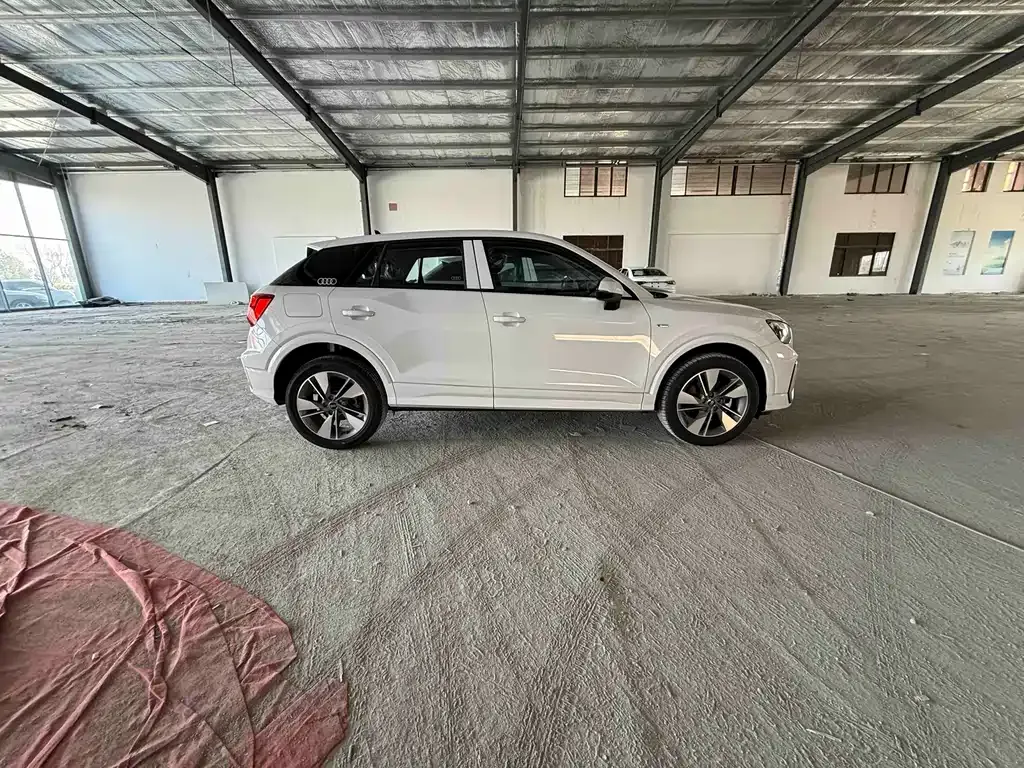 Audi Q2L 2026 из CN, фото 8
