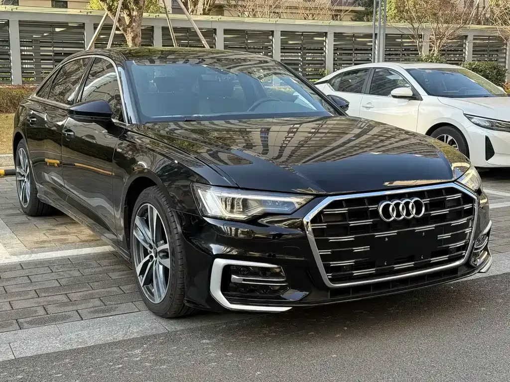 Audi A6L — фото 6