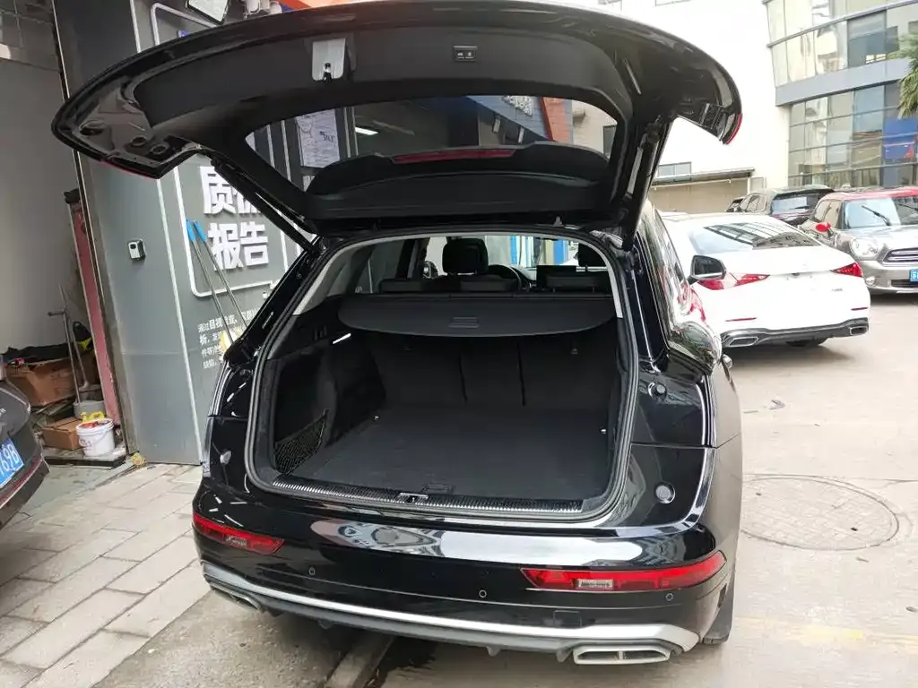 Audi Q5L 2023 из CN, фото 4