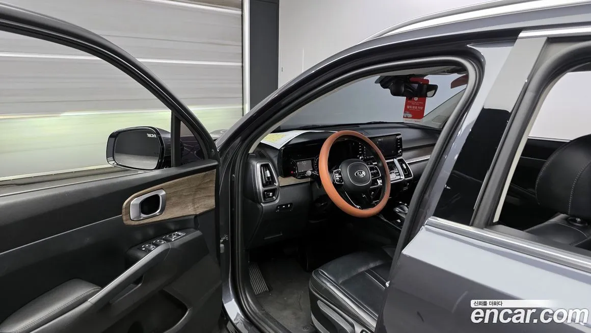 Kia Sorento — фото 10