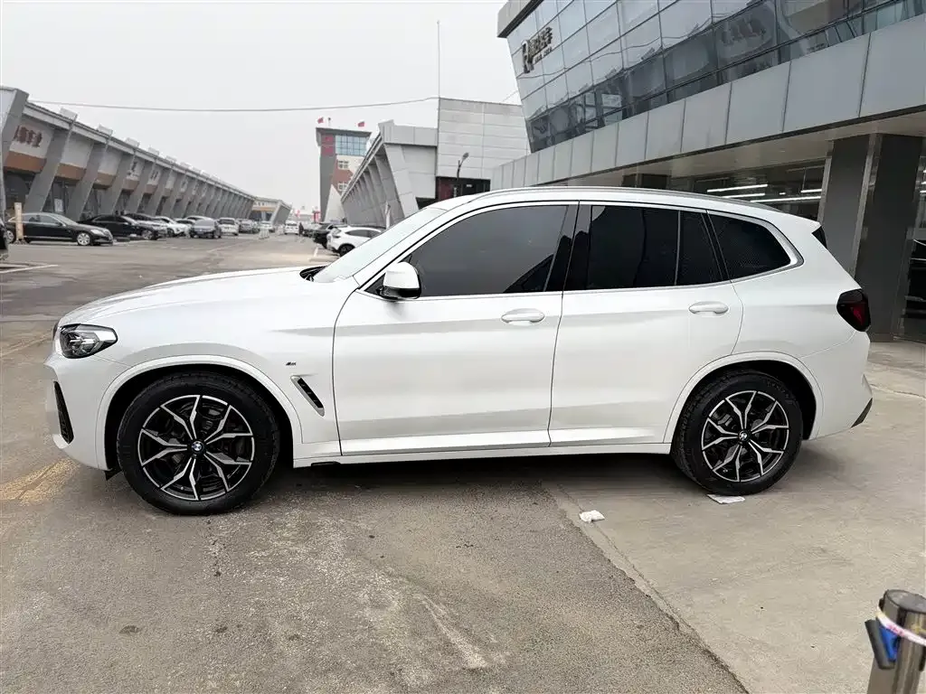 BMW X3 — фото 9