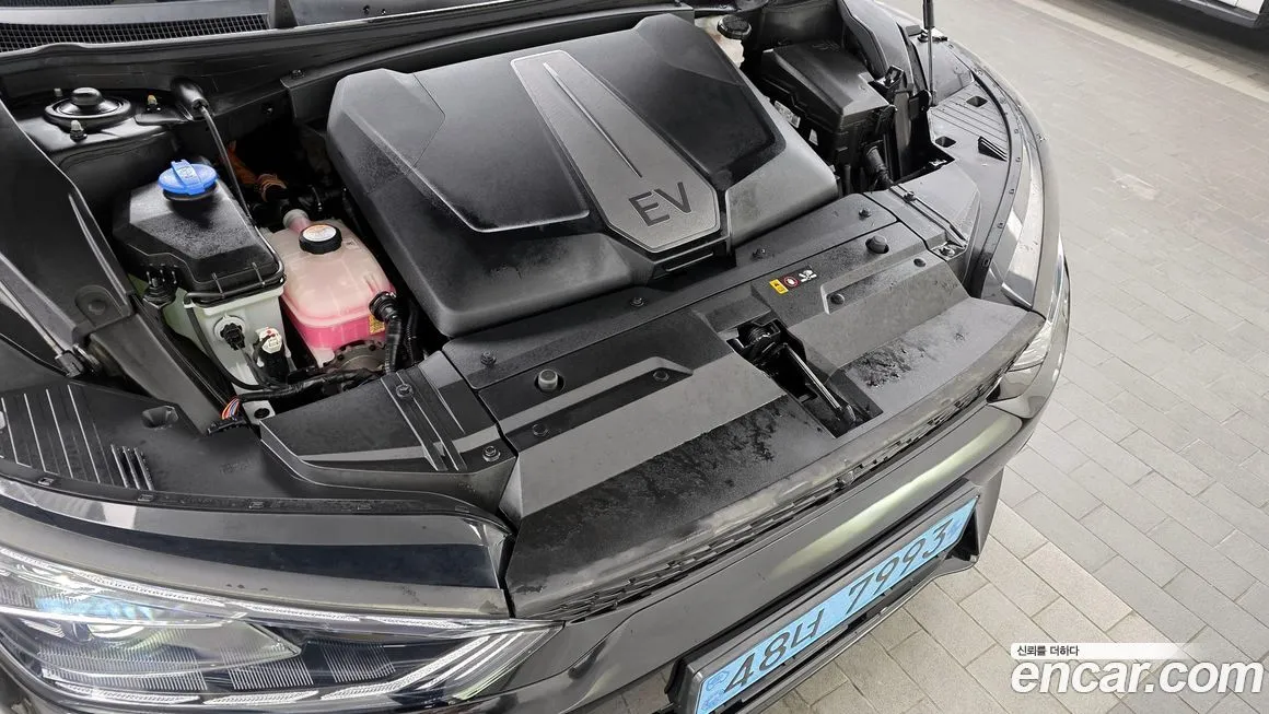 Kia EV6 — фото 8