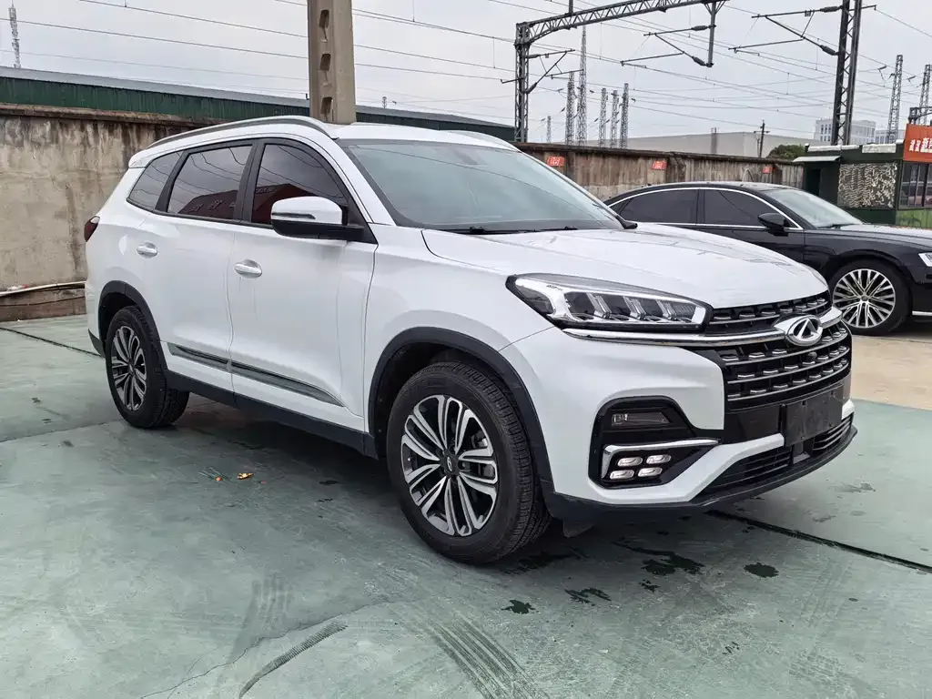 Chery Tiggo 8 — фото 10