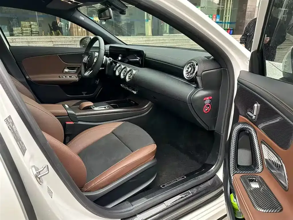 Mercedes-Benz A-Class 2023 из CN, фото 10