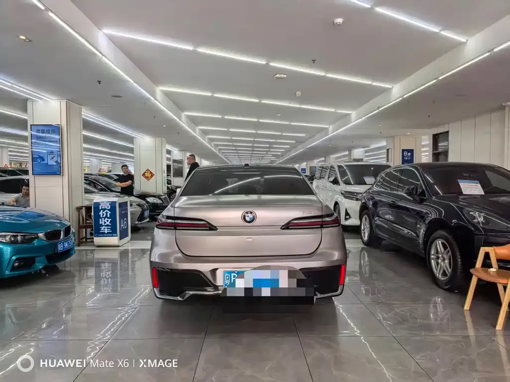 BMW 7 Series 2024 из CN, фото 7
