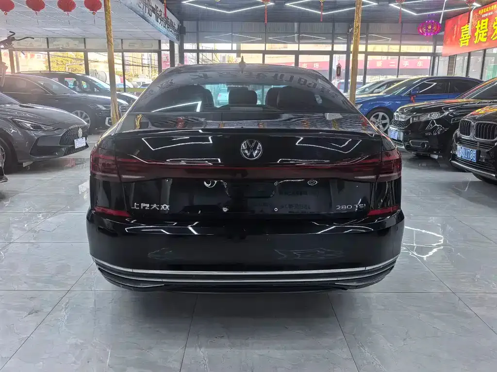Volkswagen Passat — фото 7