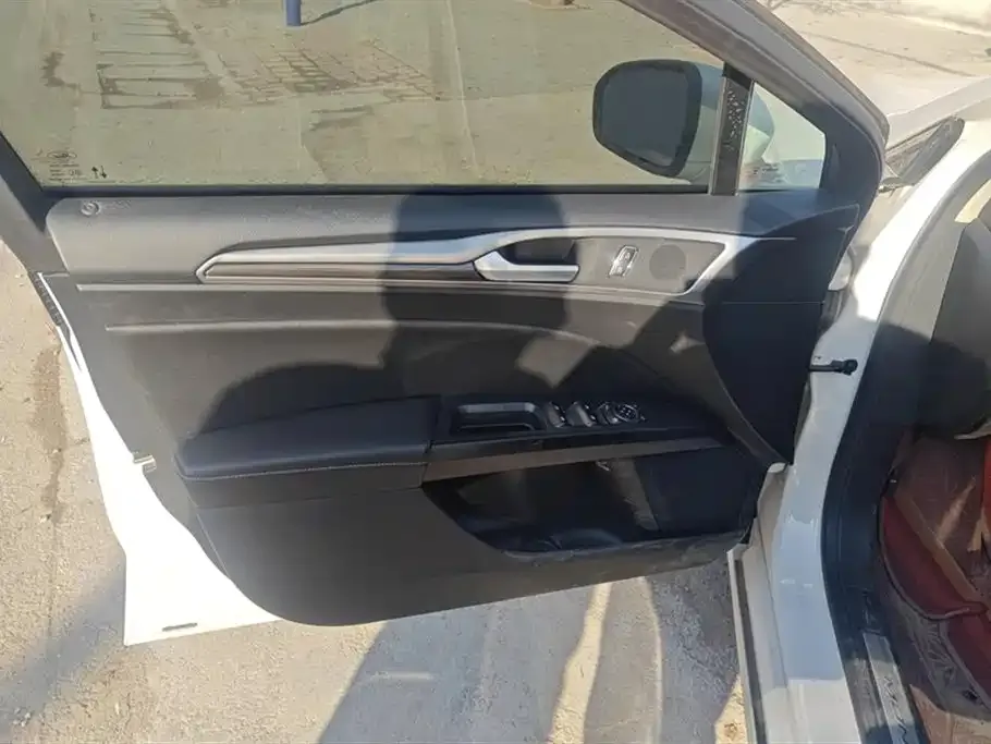 Ford Mondeo 2022 из CN, фото 3