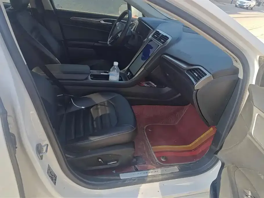 Ford Mondeo 2022 из CN, фото 2
