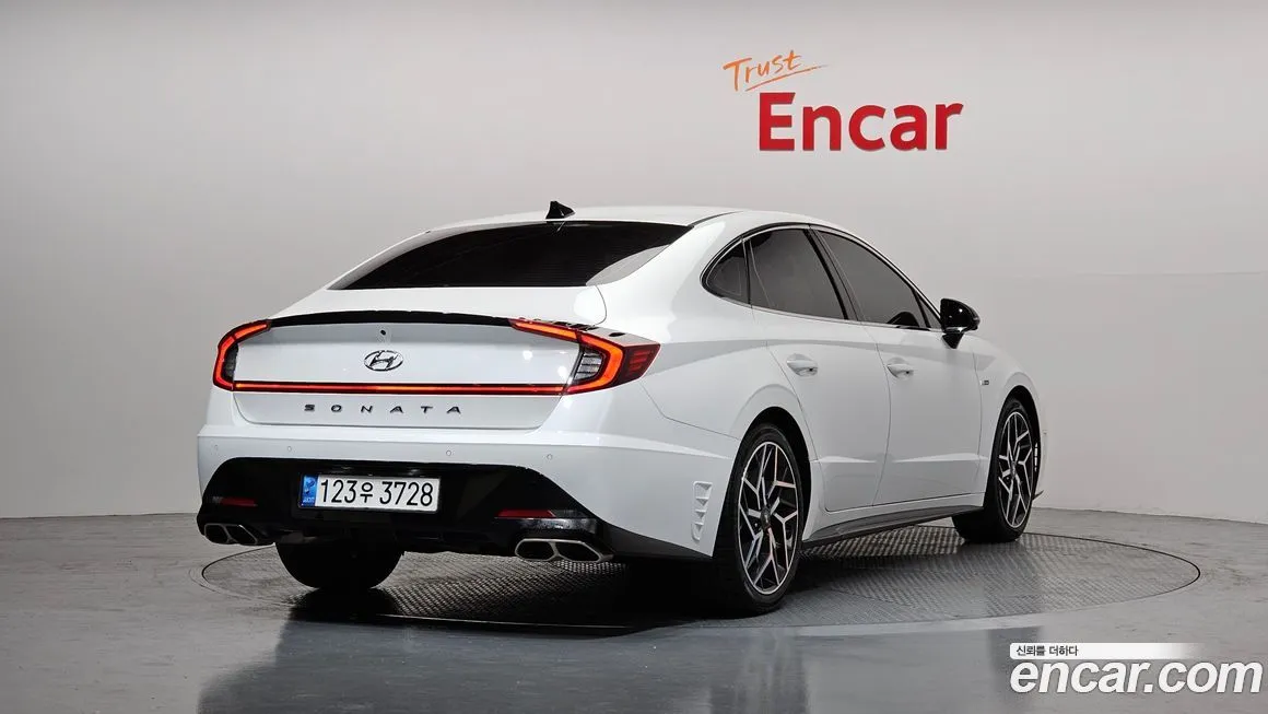 Hyundai Sonata 2022 из KR, фото 3