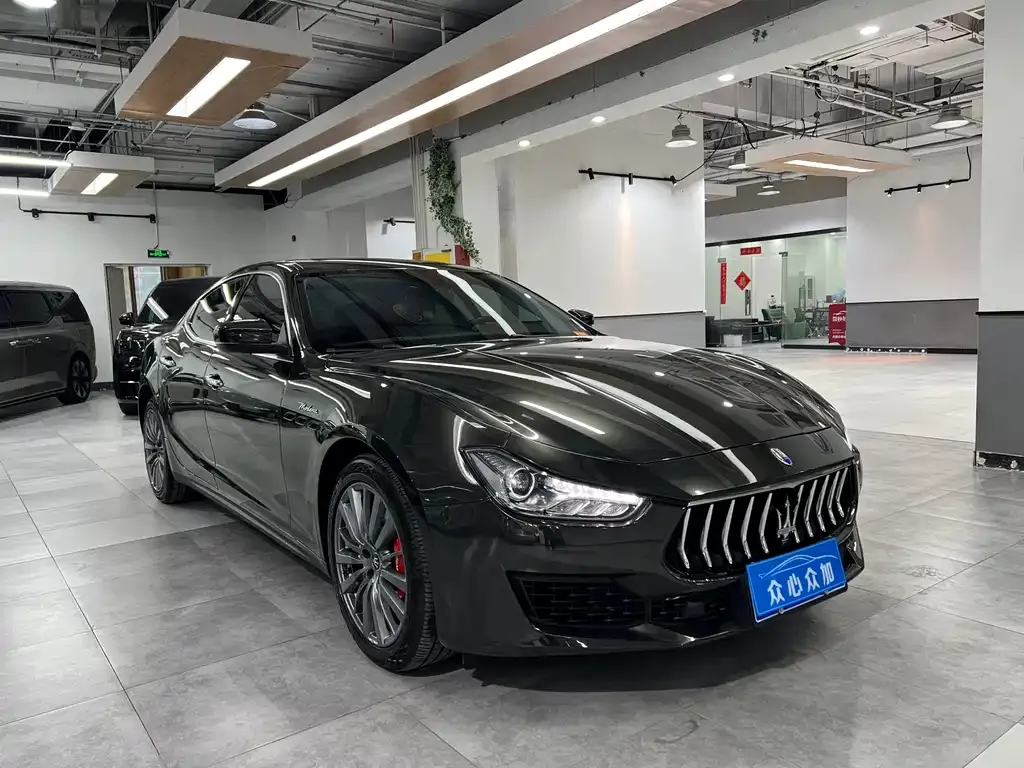 Maserati Ghibli — фото 10