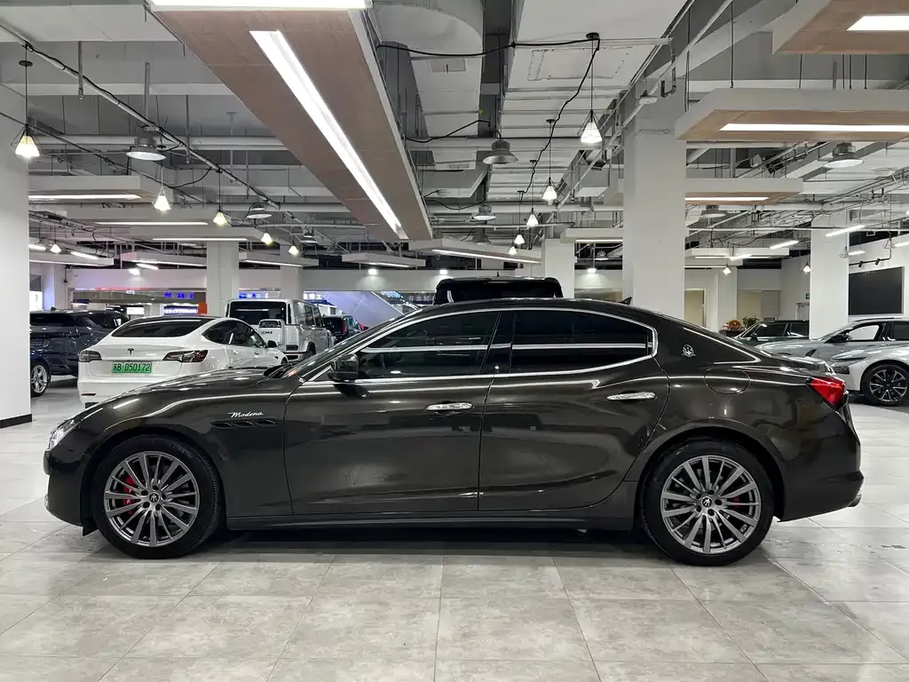 Maserati Ghibli — фото 8