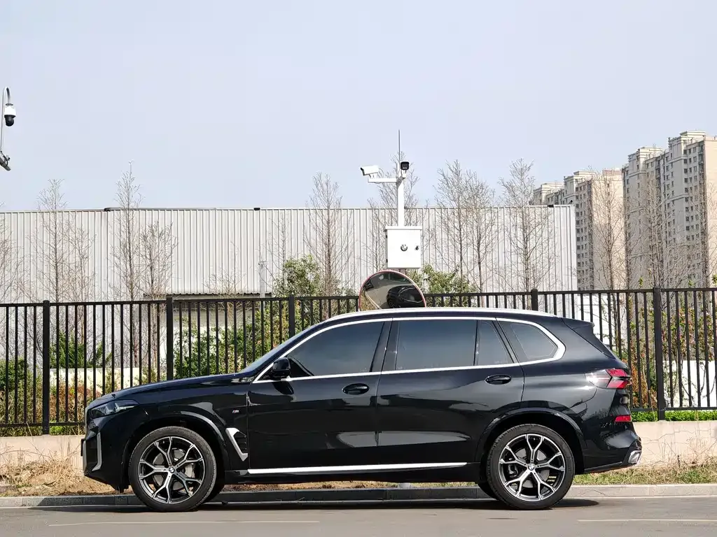 BMW X5 — фото 9