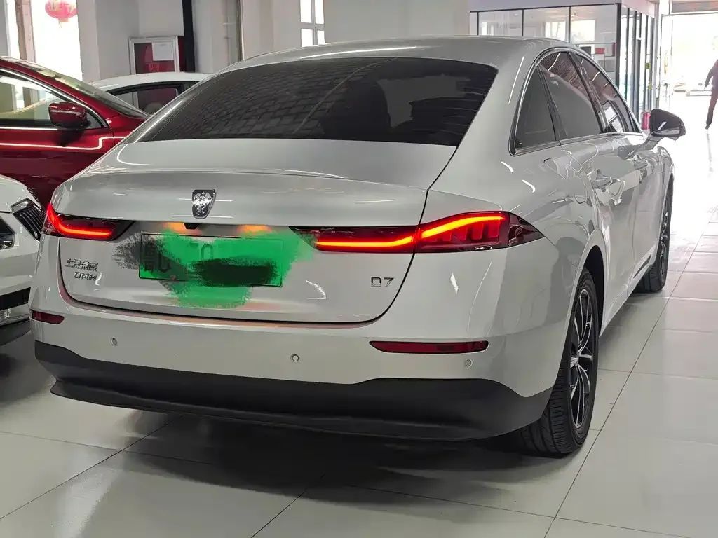 Roewe D7 2025 из CN, фото 5