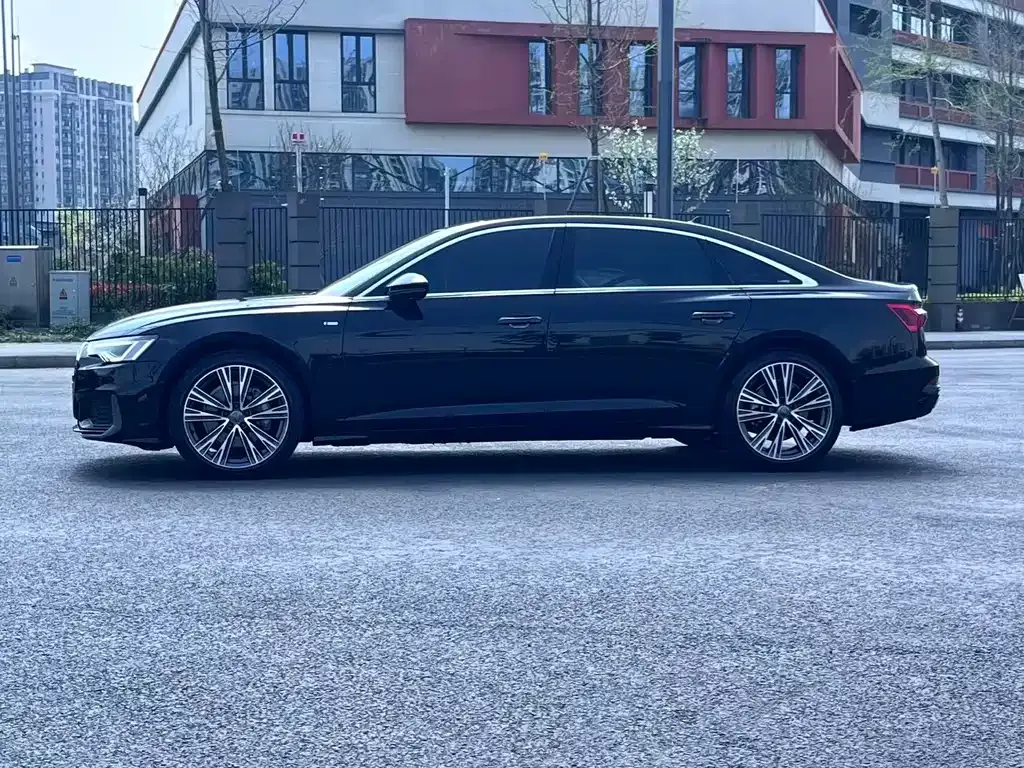 Audi A6L — фото 4