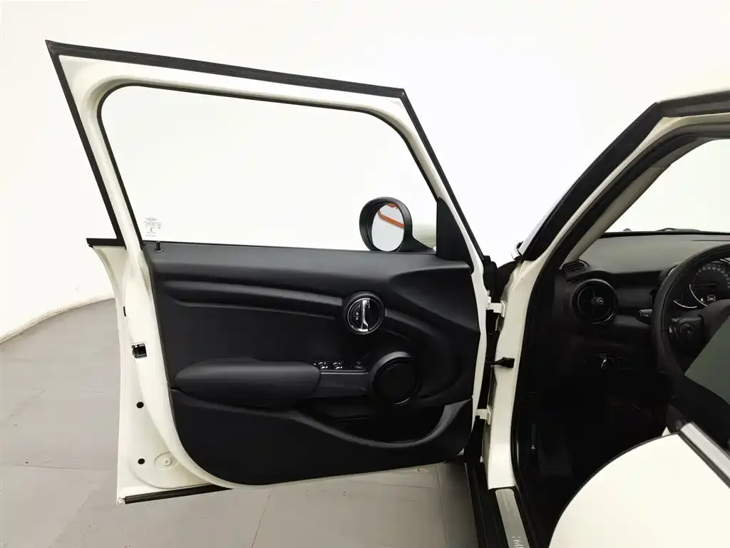 MINI Cooper (3-door) 2021 из CN, фото 4
