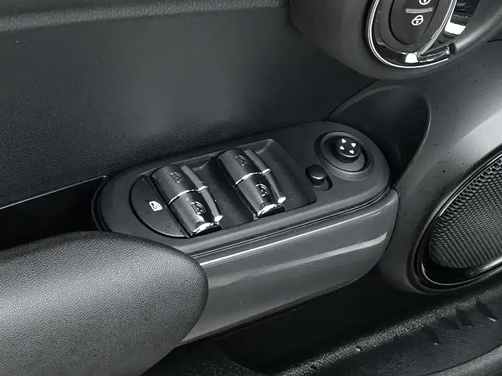 MINI Cooper (3-door) 2021 из CN, фото 10