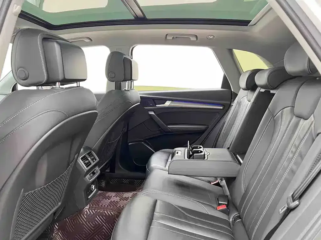 Audi Q5L 2023 из CN, фото 10