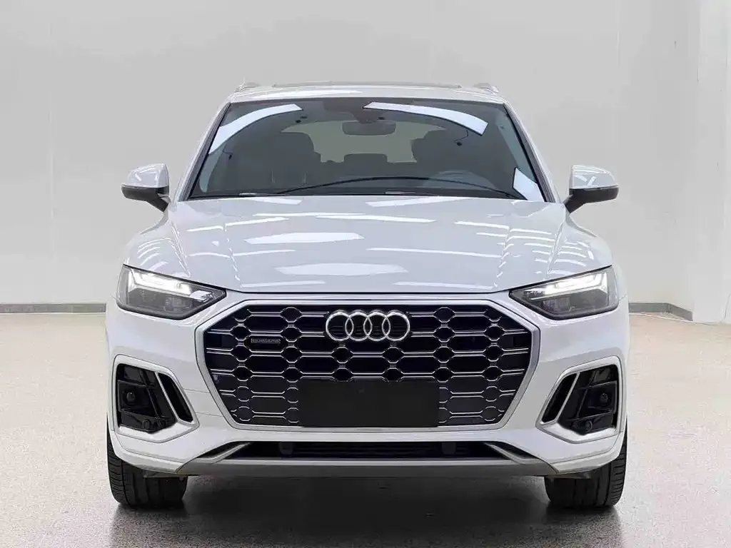 Audi Q5L 2023 из CN, фото 2