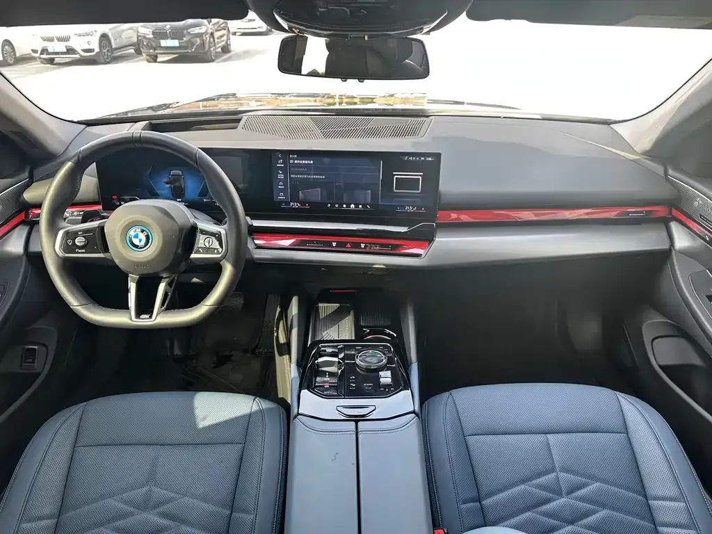 BMW i5 2025 из CN, фото 4