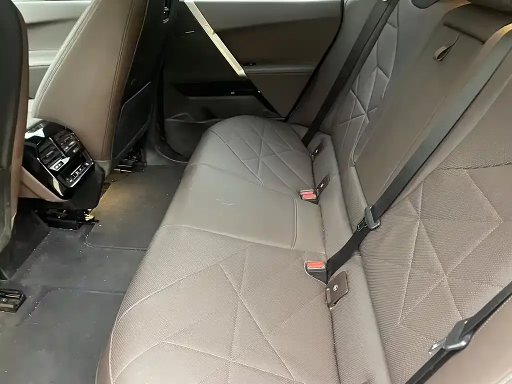 BMW iX 2023 из CN, фото 2