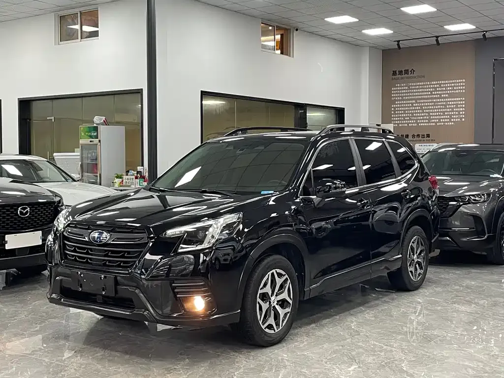 Subaru Forester — фото 1
