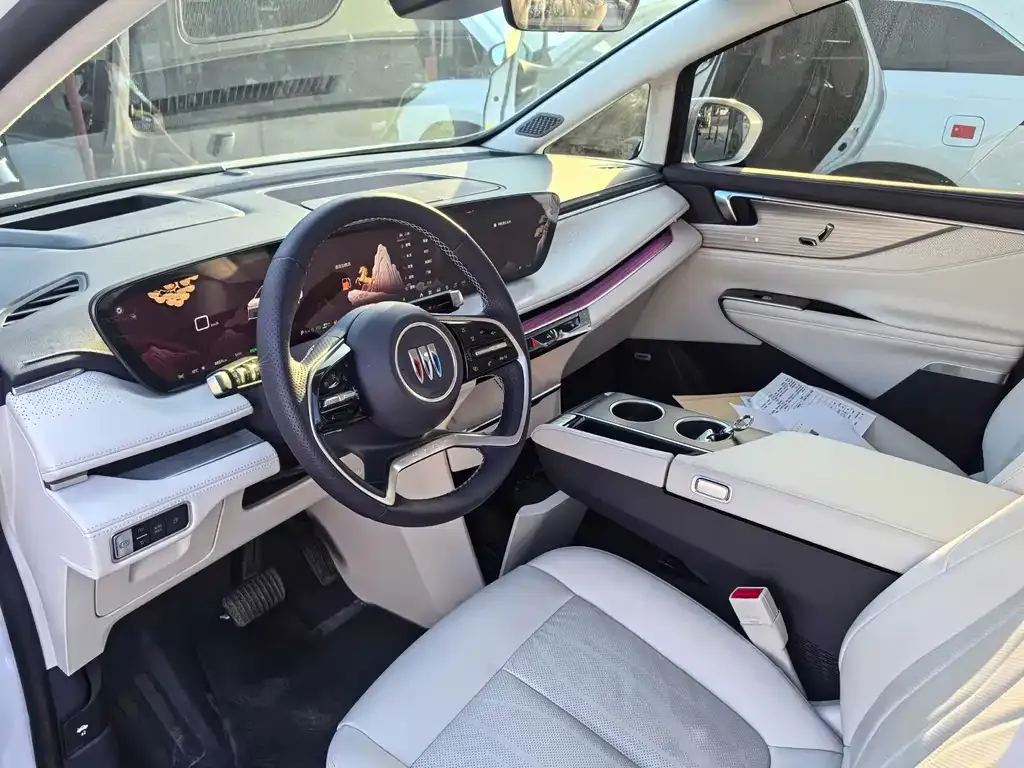 Buick GL8 Hybrid — фото 3