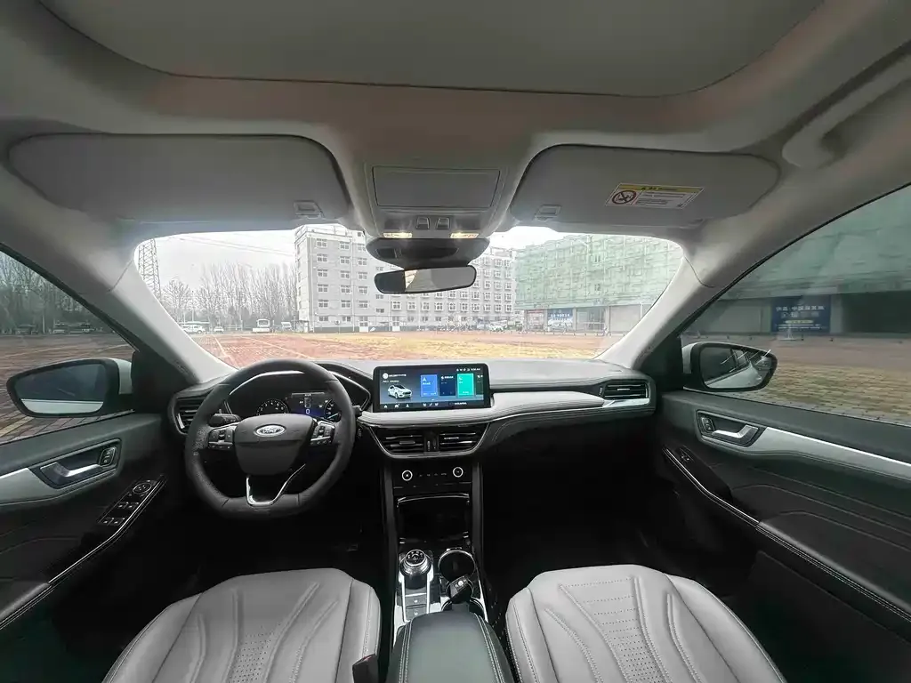 Ford Escape 2024 из CN, фото 3
