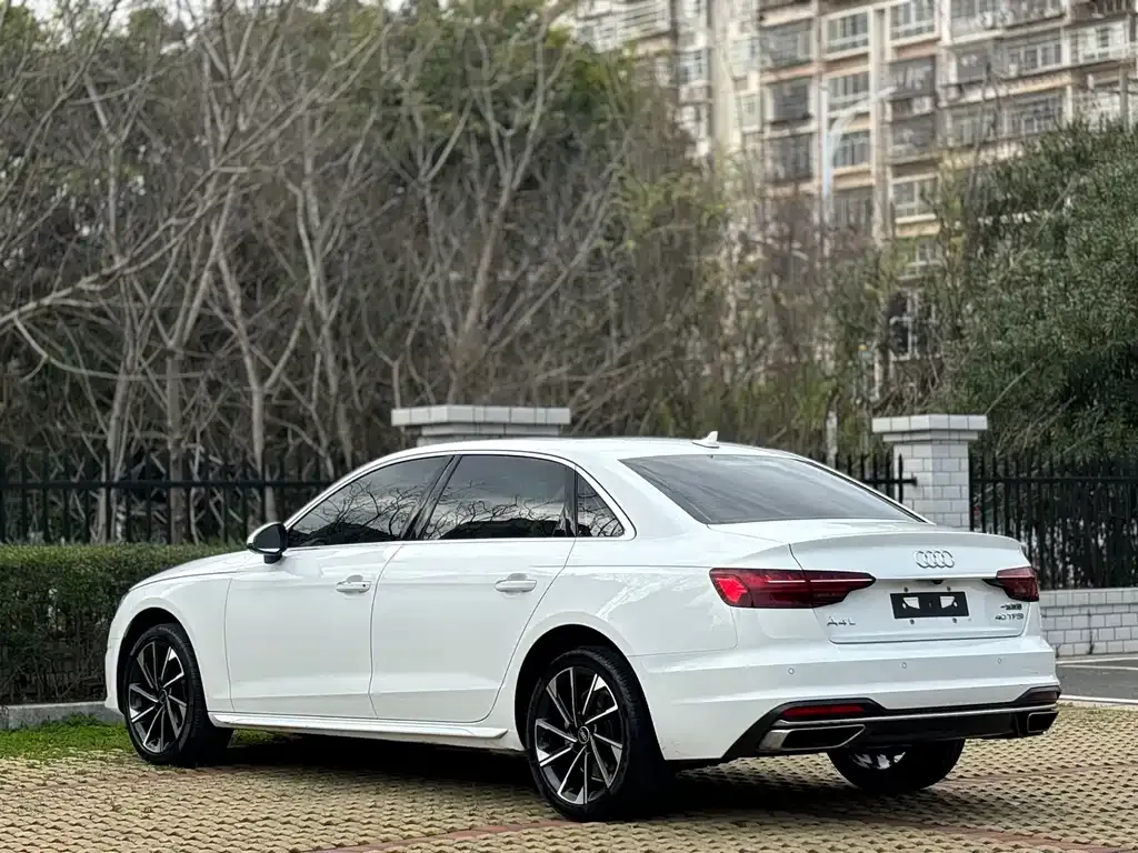 Audi A4L — фото 3