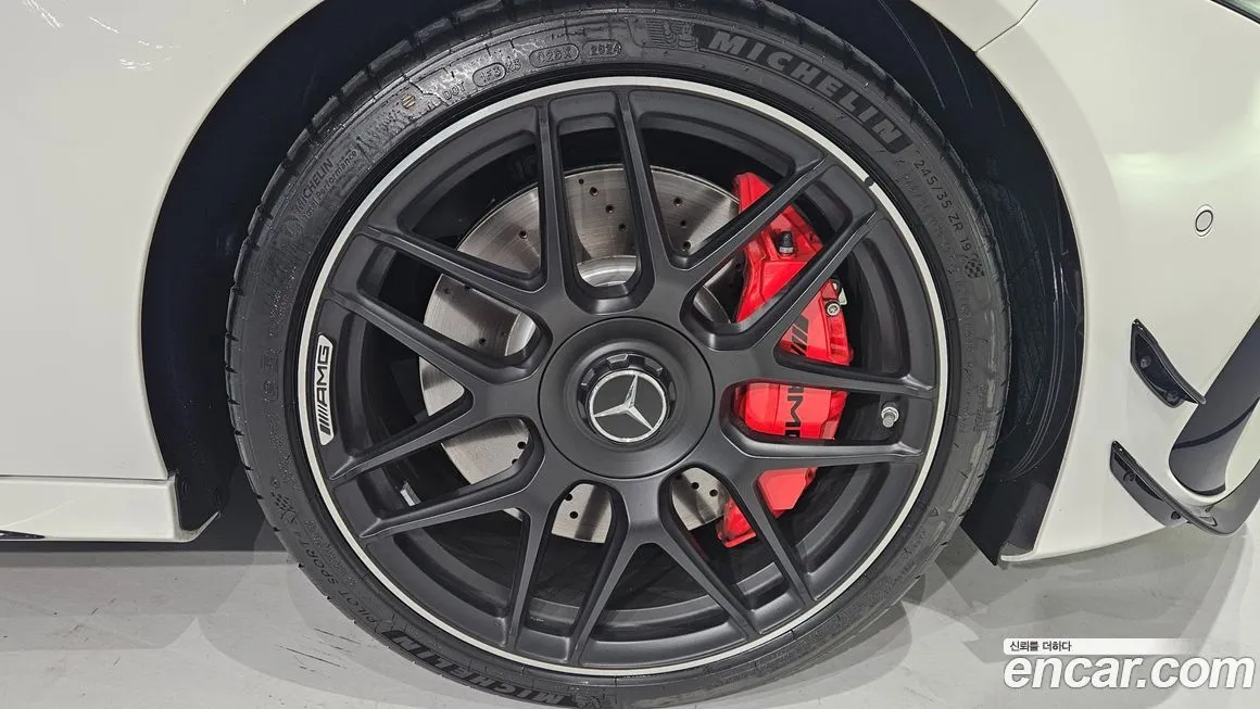 Mercedes-Benz A-Class — фото 10