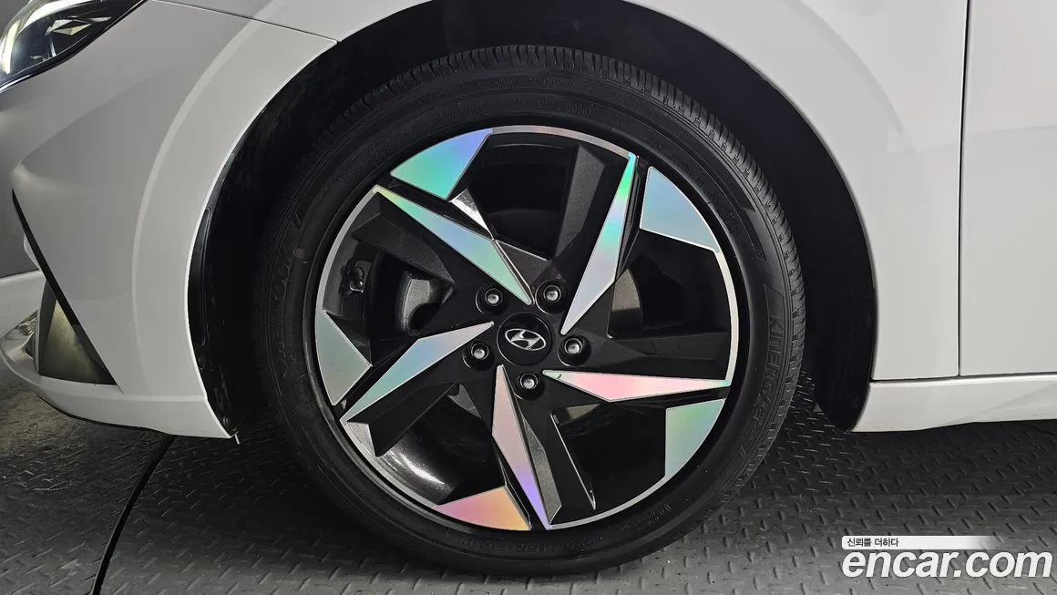 Hyundai AVANTE — фото 4