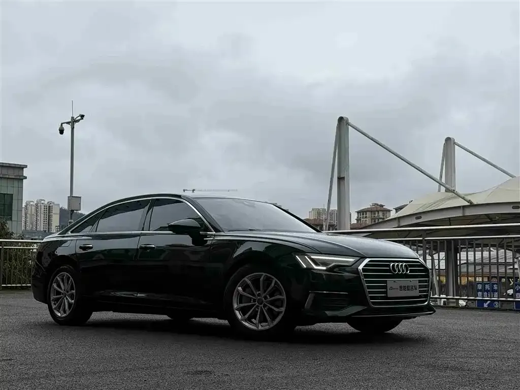 Audi A6L — фото 9